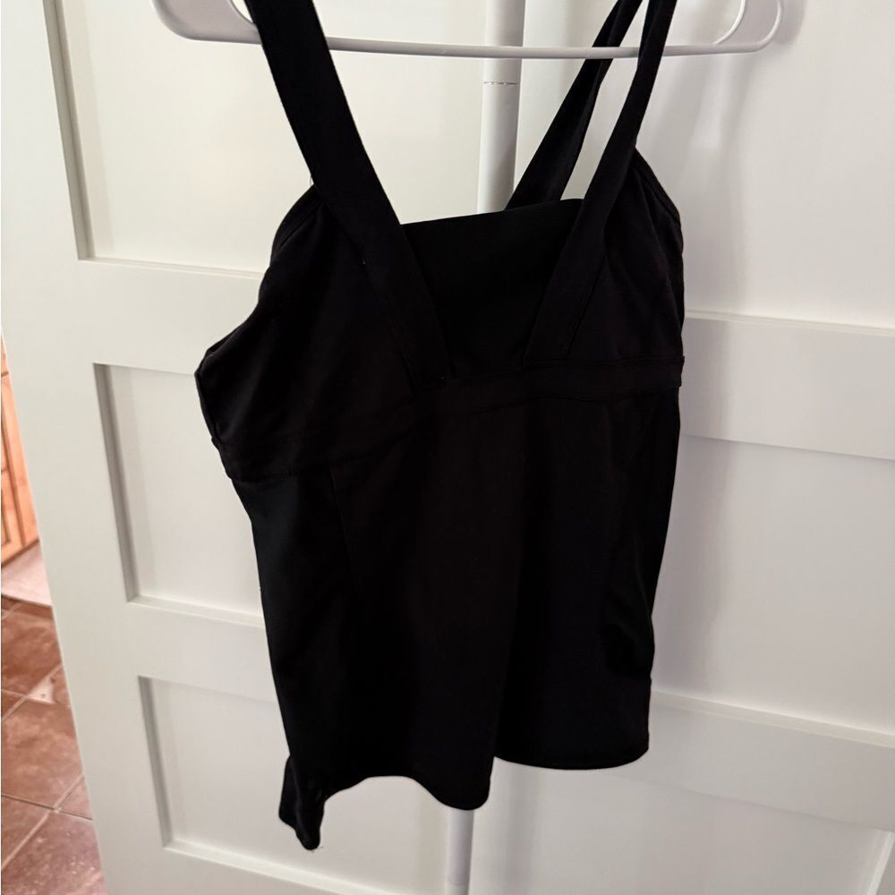 Kuodan Black Strappy Tank Top built in bra medium